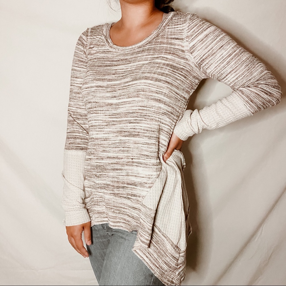 Brown knit flowy sweater